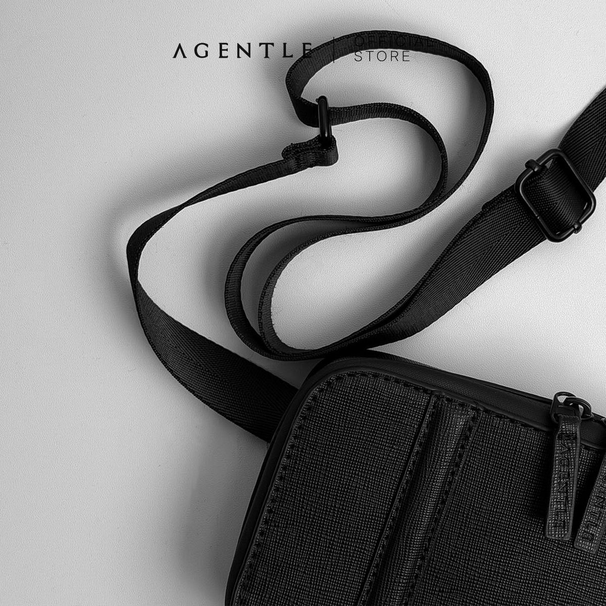AGENTLE • HALF MCR Pouch 8" – กระเป๋าสะพายข้างใบเล็ก น้ำหนักเบา